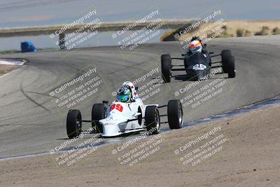 media/Jun-05-2022-CalClub SCCA (Sun) [[19e9bfb4bf]]/Group 3/Race/